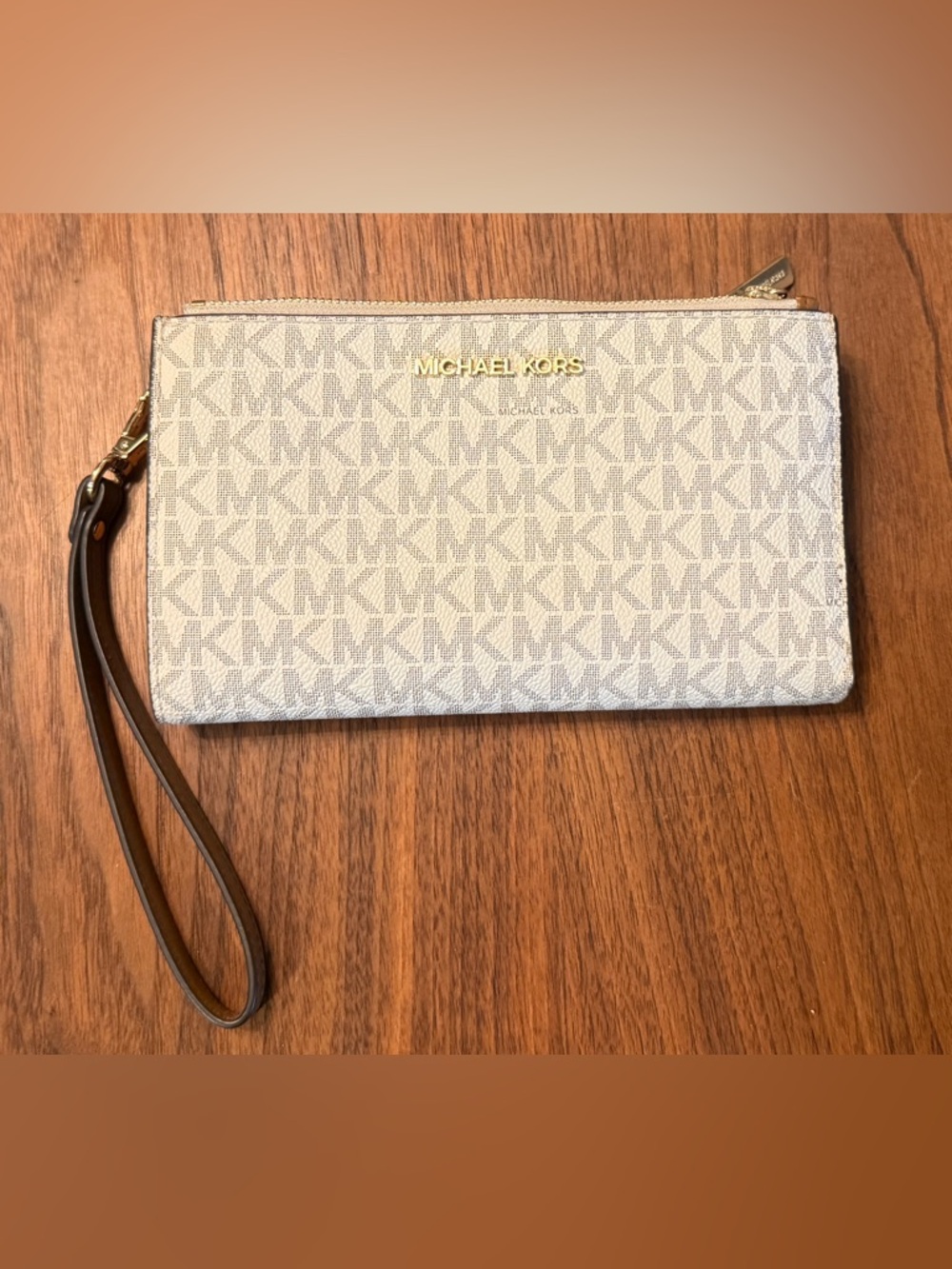 Michael Kors Beige Monogram Wallet with Gold Hardware Excellent Condition